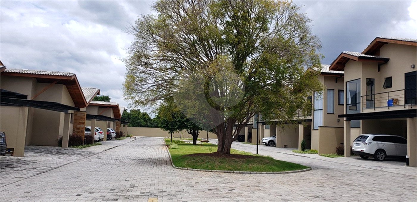 Casa para alugar com 3 quartos, sendo 1 suíte,  em Jardim dos Pinheiros, Atibaia, SP