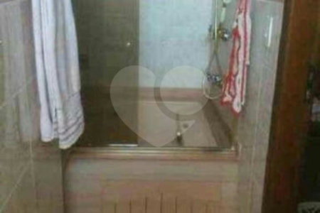 Sobrado à venda com 4 quartos, sendo 3 suítes,  em Jardim Brasil (zona Norte), São Paulo, SP