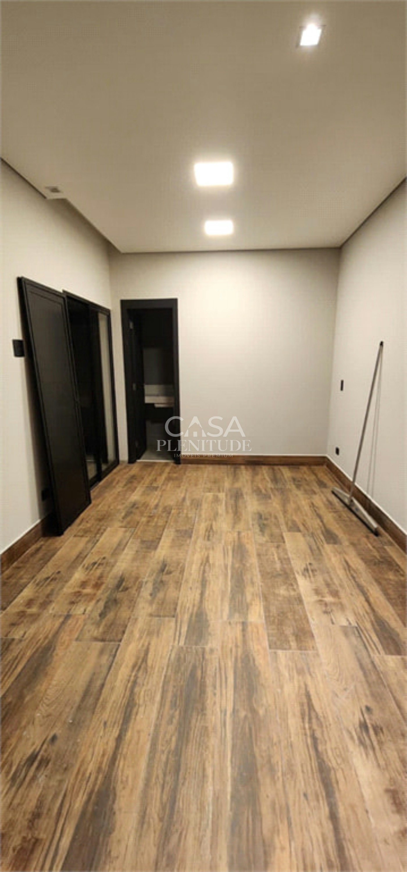 Casa em condomínio à venda com 3 quartos, sendo 1 suíte, em Jardim Residencial Villagio Ipanema I, Sorocaba, SP