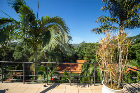 Casa à venda com 4 suítes no condomínio Sítio Primavera, São Roque - SP