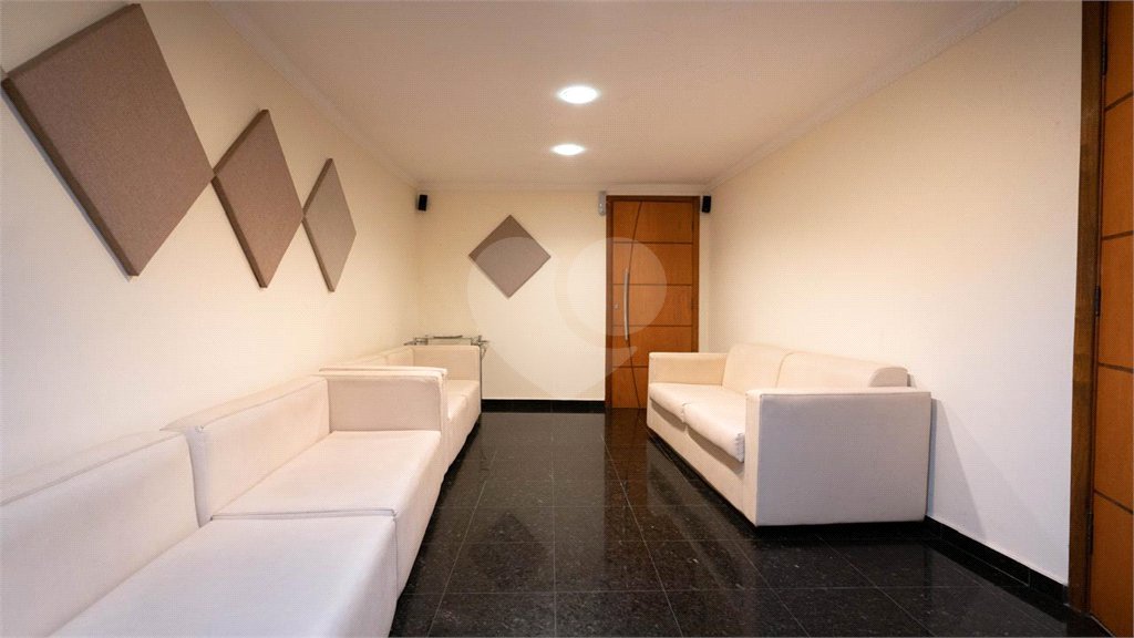 Sobrado à venda com 5 quartos, sendo 1 suíte, em Jardim Marisa, São Paulo, SP