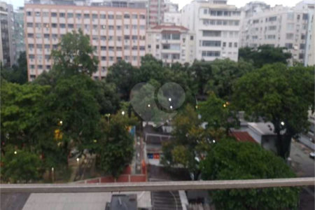 Apartamento à venda com 3 quartos, sendo 1 suíte,  em Copacabana, Rio de Janeiro, RJ