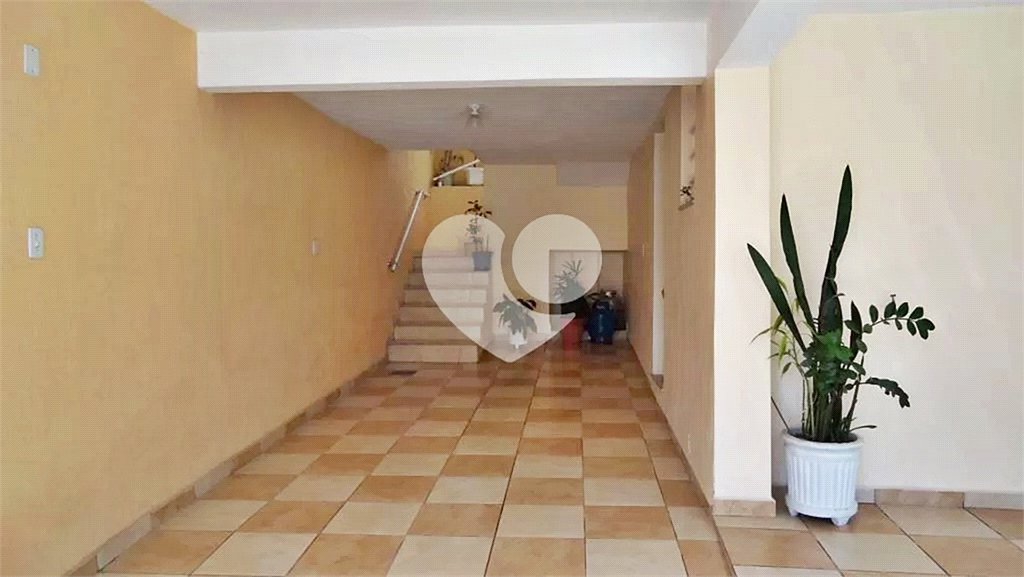 Sobrado à venda com 3 quartos, sendo 1 suíte, em Parada Inglesa, São Paulo, SP