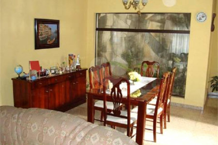 Sobrado à venda com 2 quartos, sendo 1 suíte, em Jardim Las Vegas, Guarulhos, SP