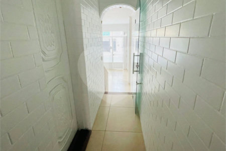 Casa à venda com 4 quartos, sendo 1 suíte,  em Jardim Stella, Santo André, SP
