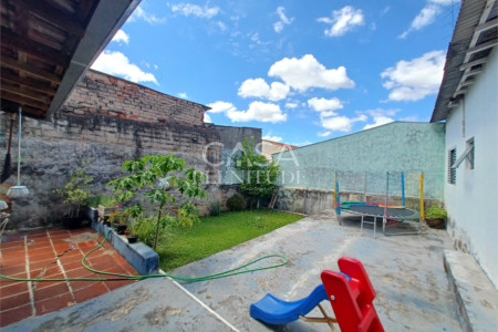 Casa à venda com 4 quartos em Vila Trujillo, Sorocaba, SP
