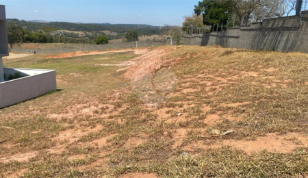 Terreno à venda no condomínio Vale das Águas, Itatiba - SP