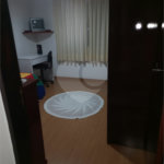 Sobrado à venda com 3 quartos em Jardim Marisa, São Paulo, SP