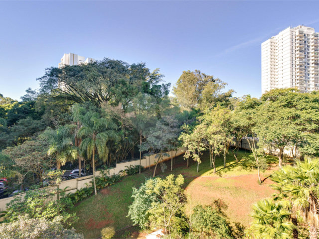 Apartamento à venda ou para alugar com 4 suítes em Alto da Boa Vista, São Paulo, SP