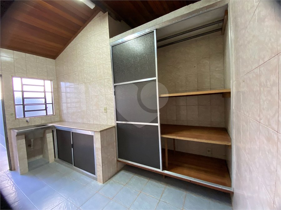 Casa Térrea para alugar com 3 quartos, sendo 1 suíte, em Jardim Alvinópolis, Atibaia, SP