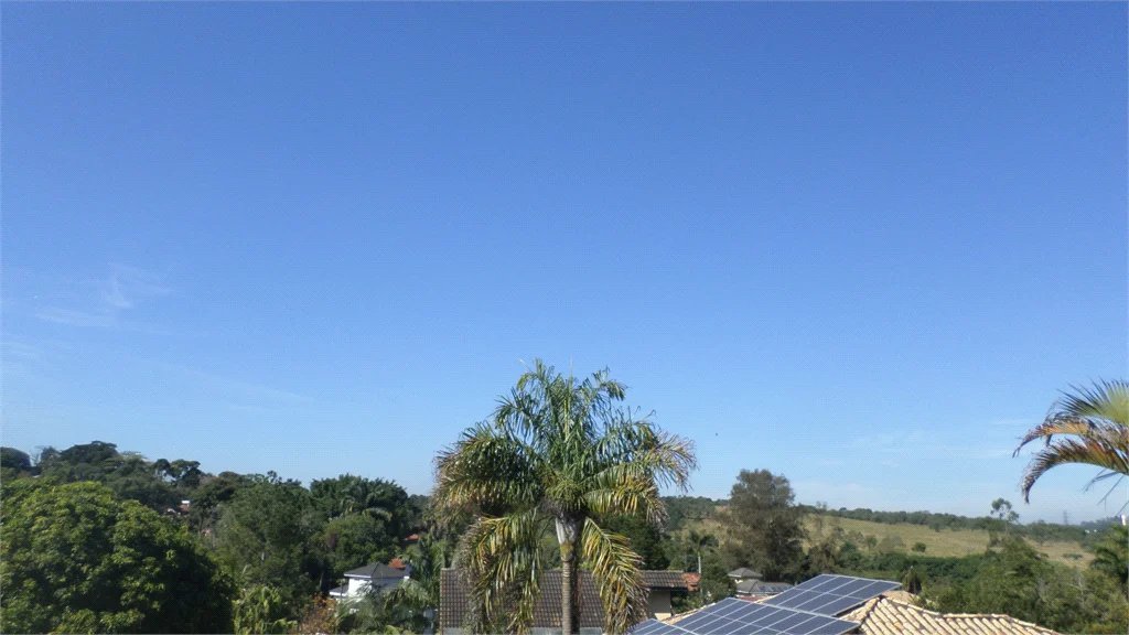 Sobrado à venda com 4 suítes em Recanto Impla, Carapicuíba, SP