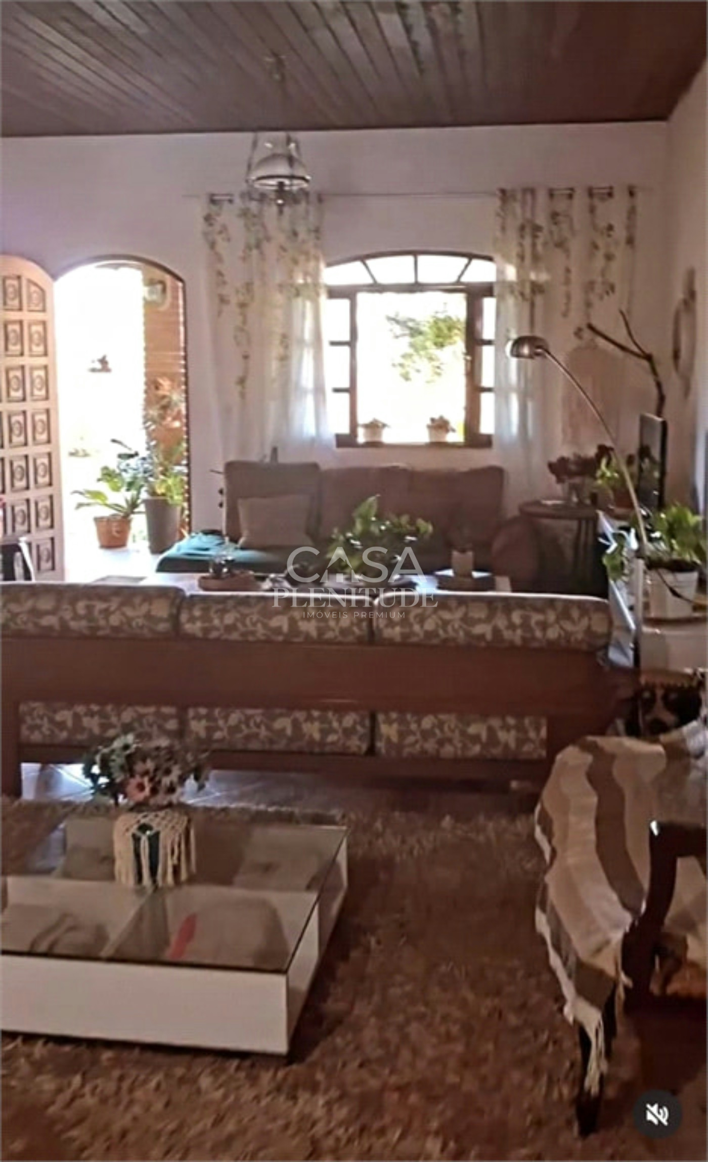 Chácara à venda com 4 quartos, sendo 1 suíte, em Zona Rural, Porangaba, SP