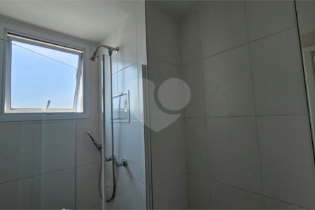 Apartamento à venda ou para alugar com 3 quartos, sendo 2 suítes, em Vila Anastácio, São Paulo, SP