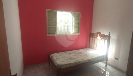 Sobrado à venda com 4 quartos em Jardim Alvinópolis II, Atibaia, SP