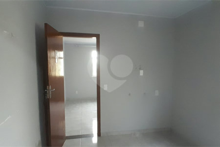 Casa à venda com 3 quartos em Campo Grande, Rio de Janeiro, RJ
