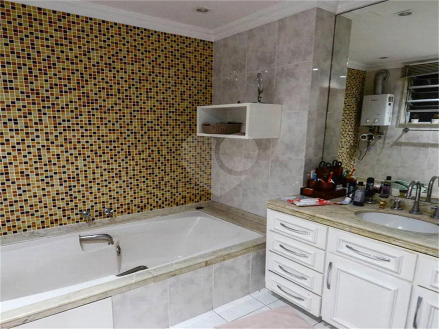 Apartamento à venda com 5 quartos, sendo 2 suítes, em Tijuca, Rio de Janeiro, RJ