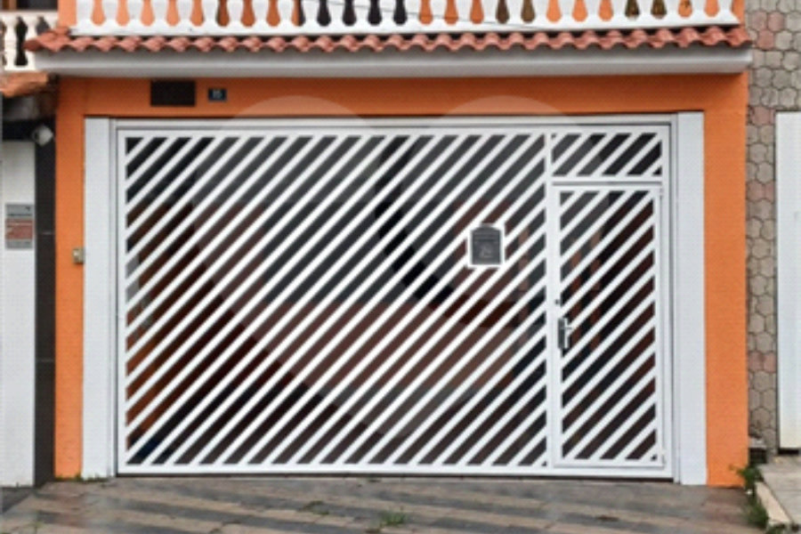 Sobrado à venda com 3 quartos, sendo 1 suíte, em Parque Renato Maia, Guarulhos, SP