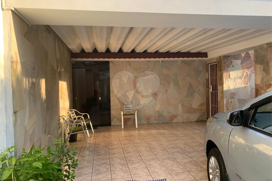 Casa Térrea à venda com 3 quartos, sendo 1 suíte, em Vila Galvão, Guarulhos, SP