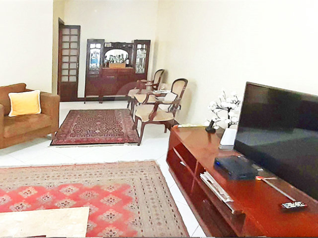 Casa à venda com 4 quartos, sendo 2 suítes,  em Planalto Paulista, São Paulo, SP