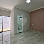 Casa à venda com 2 quartos, sendo 1 suíte, no condomínio Residencial Jardim, Sorocaba - SP