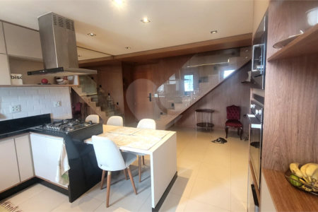 Cobertura à venda com 3 quartos, sendo 1 suíte,  em Tijuca, Rio de Janeiro, RJ
