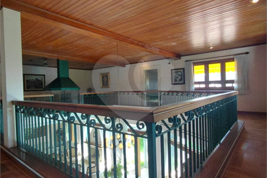 Casa à venda com 4 suítes no condomínio Ville Bourghese, São Paulo - SP