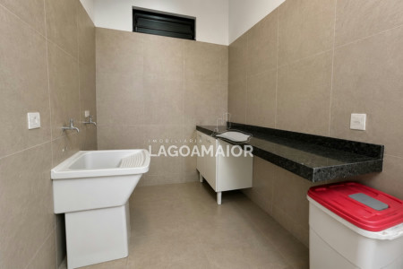 Casa à venda com 3 quartos, sendo 1 suíte,  em Vila Nova, Três Lagoas, MS