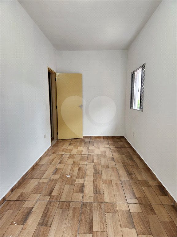 Sobrado à venda com 3 quartos no Brasilândia, São Paulo, SP