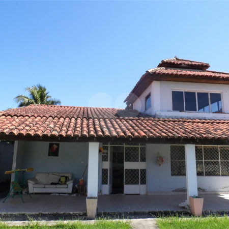 Casa à venda com 4 quartos, sendo 1 suíte, em Guaratiba, Rio de Janeiro, RJ