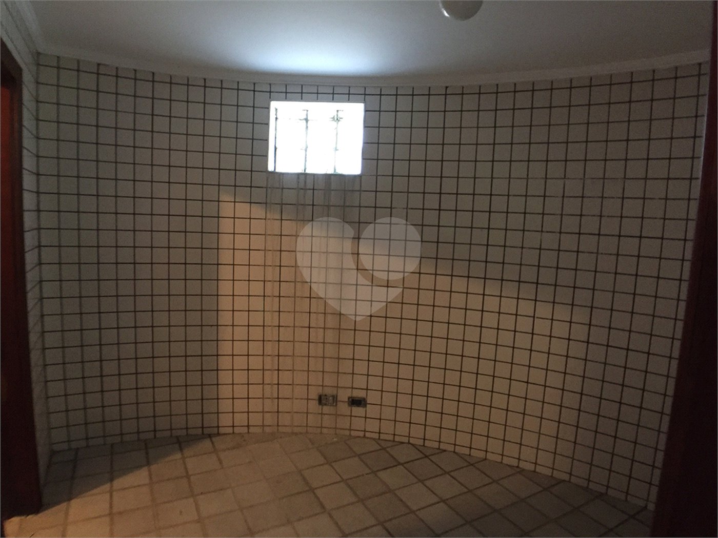 Casa à venda com 4 suítes no condomínio Estância Marambaia, Vinhedo - SP