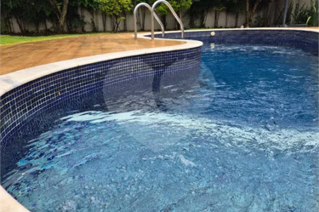 Casa à venda ou para alugar com 3 quartos, sendo 1 suíte, no condomínio Villagio Capriccio, Louveira - SP