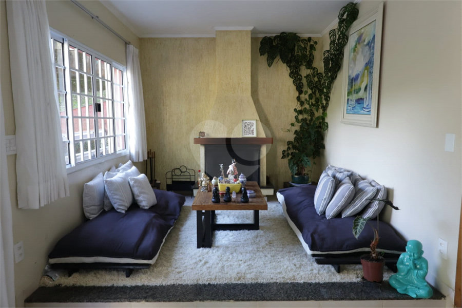 Casa à venda com 3 suítes no condomínio Parque Imperial da Cantareira, Mairiporã - SP