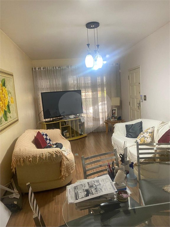 Sobrado à venda ou para alugar com 3 quartos, sendo 1 suíte, em Vila Carrão, São Paulo, SP