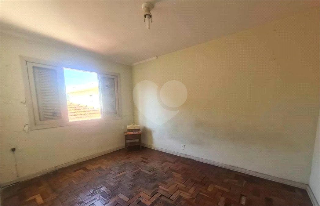 Casa à venda com 4 quartos, sendo 1 suíte,  em Jardim Trussardi, São Paulo, SP