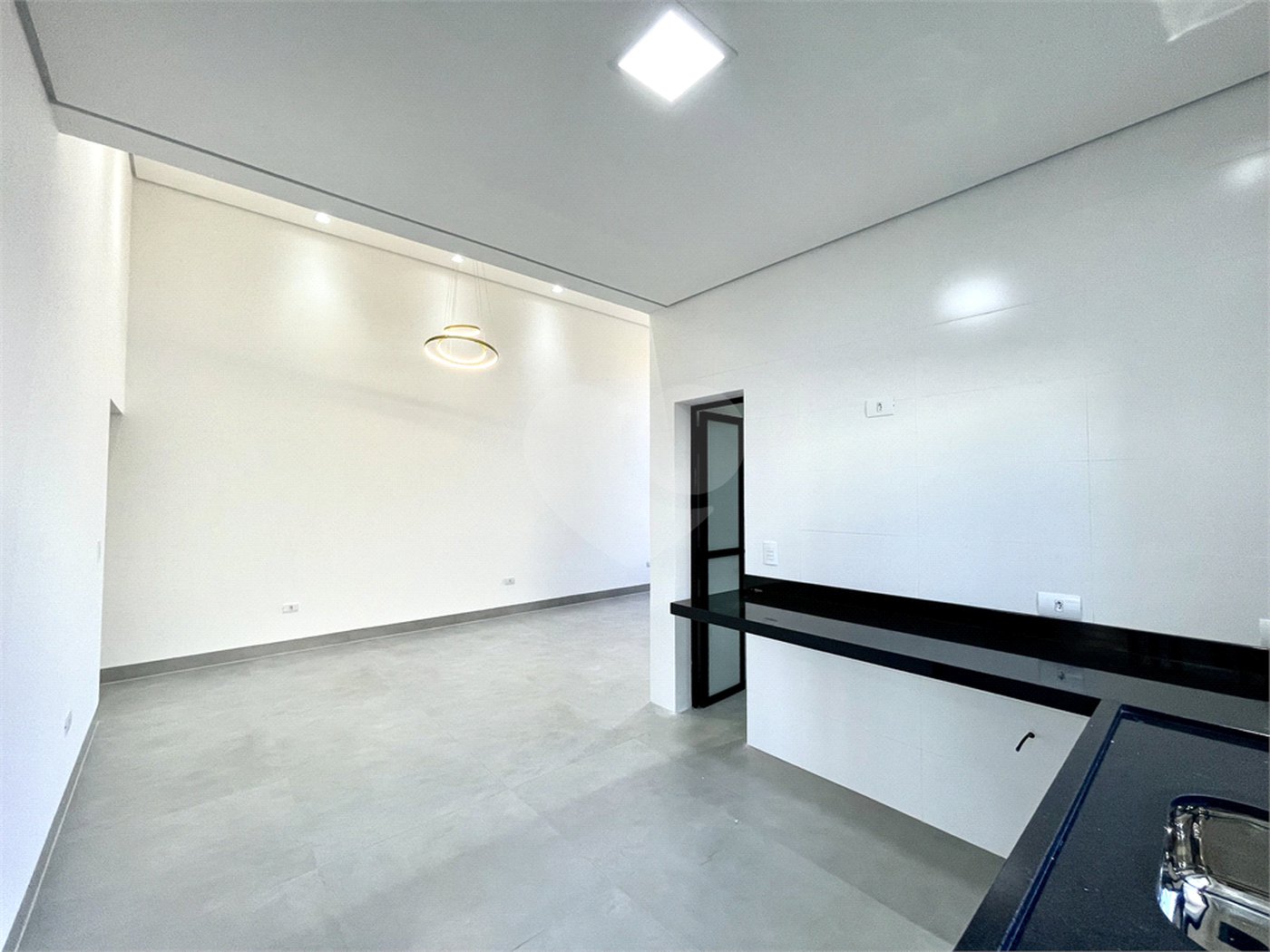 Casa à venda com 3 quartos, sendo 1 suíte,  no condomínio Residencial Villagio Wanel, Sorocaba - SP