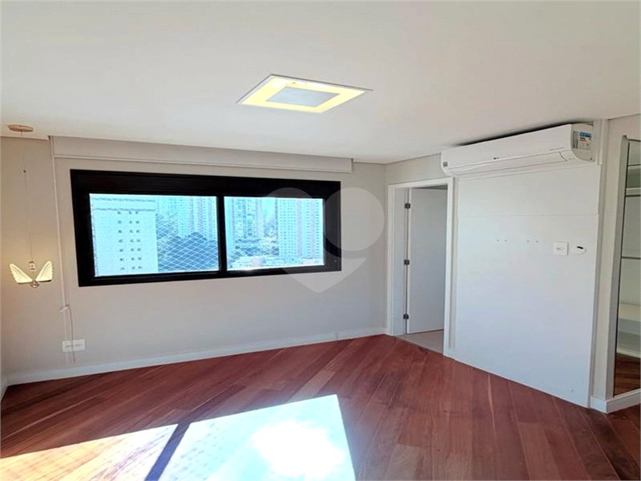 Apartamento para alugar com 2 suítes em Vila Andrade, São Paulo, SP