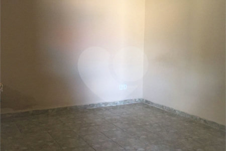 Casa à venda com 2 quartos em Vila José Salem, Itapetininga, SP