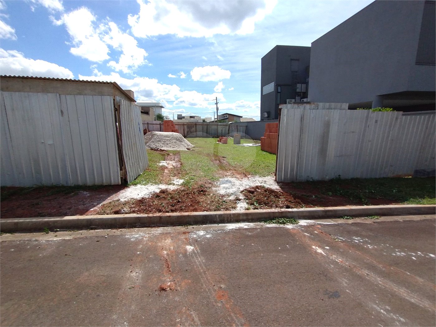 Terreno à venda em Portal dos Pinheiros I, Itapetininga, SP