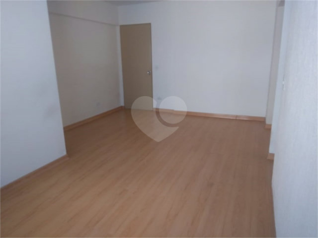 Apartamento para alugar com 3 quartos, sendo 1 suíte,  em Santana, São Paulo, SP