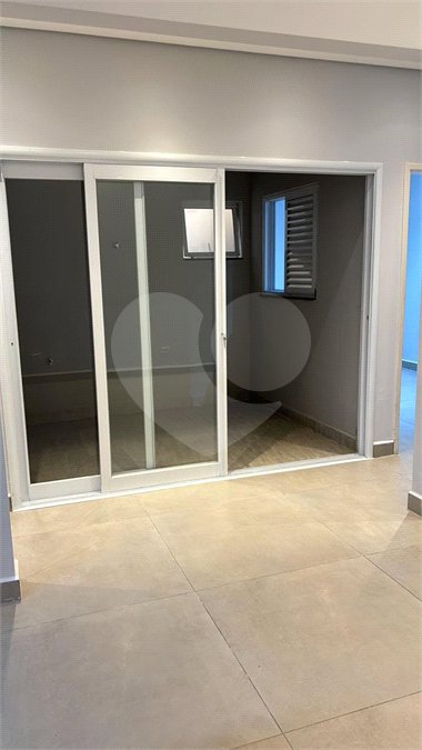Casa à venda com 3 quartos, sendo 2 suítes, no condomínio Golden Park Residence, Sorocaba - SP