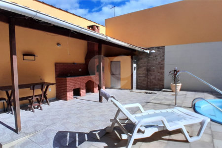 Casa à venda com 3 quartos, sendo 1 suíte, em Campo Grande, Rio de Janeiro, RJ