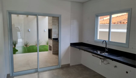 Sobrado à venda com 2 quartos, sendo 1 suíte,  em Arujamérica, Arujá, SP