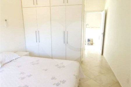 Casa à venda com 3 suítes no condomínio Residencial Parque Arco-íris, Atibaia - SP