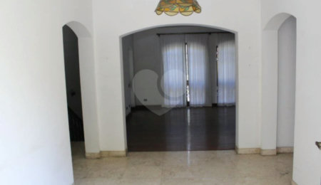 Casa Térrea à venda ou para alugar com 6 suítes em Vila Tramontano, São Paulo, SP