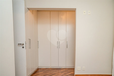 Apartamento à venda com 2 suítes em Vila Mariana, São Paulo, SP