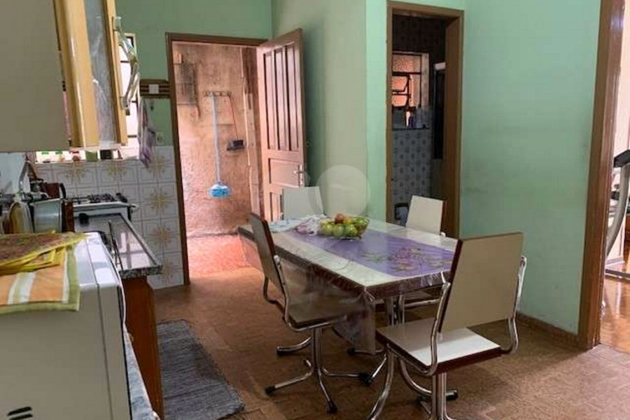 Sobrado à venda com 4 quartos no Brasilândia, São Paulo, SP