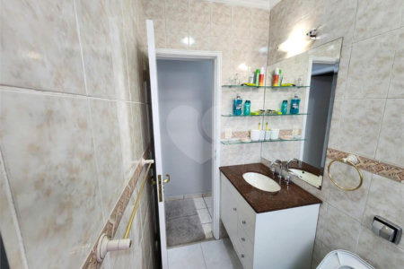 Sobrado à venda com 3 quartos, sendo 1 suíte,  em Jardim Ana Maria, São Paulo, SP
