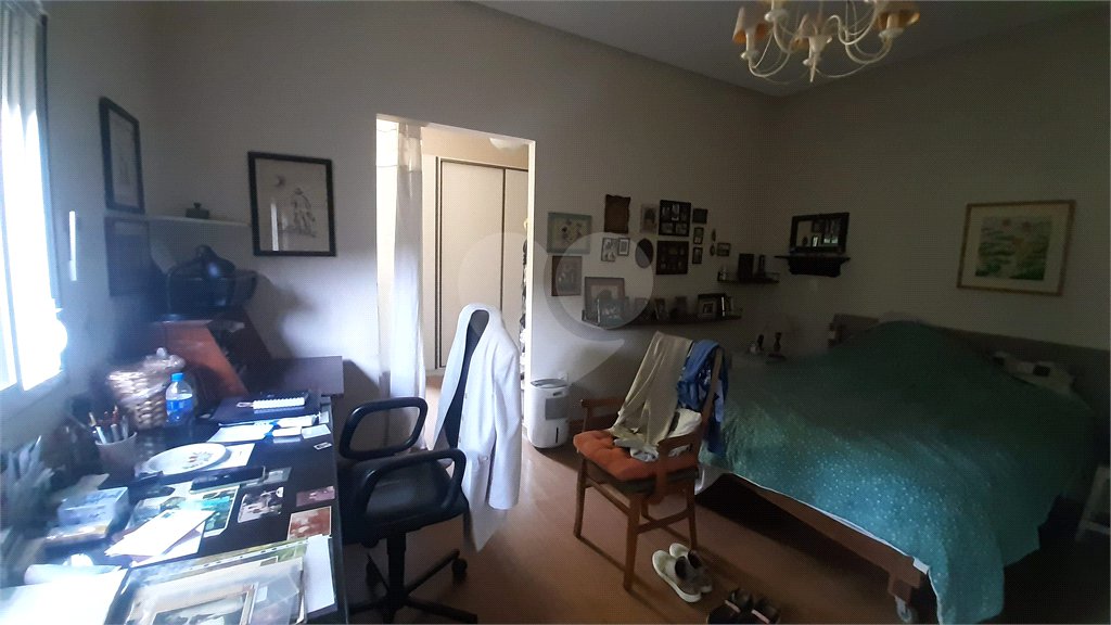 Casa Térrea à venda ou para alugar com 5 quartos, sendo 2 suítes,  em Jardim Prudência, São Paulo, SP