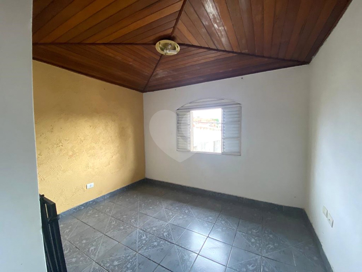 Sobrado à venda com 3 quartos, sendo 1 suíte, em Vila Guilherme, São Paulo, SP