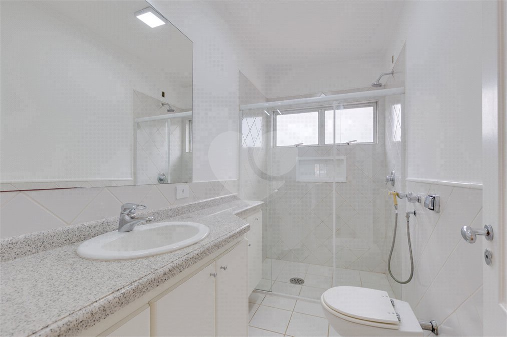 Casa de Vila à venda com 3 quartos, sendo 2 suítes, em Santo Amaro, São Paulo, SP